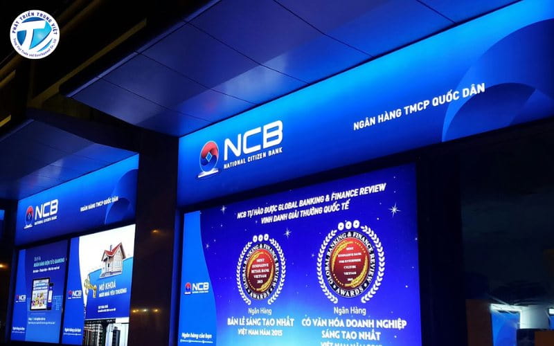 Hộp đèn quảng cáo được làm từ bạt xuyên sáng 3M 